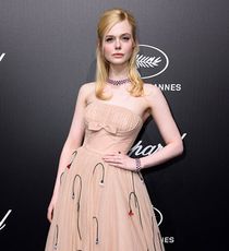 Elle Fanning, 27 лет, США Elle Fanning, 27 лет,